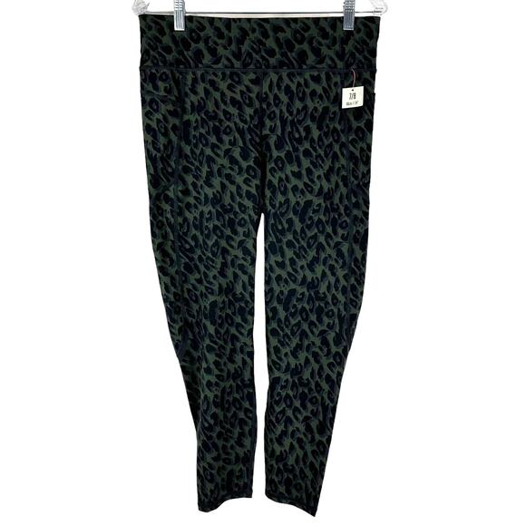 Sweaty Betty NWT Zero Gravity 7/8 Running Leggings Olive Leopard Size XL Sculpt - Picture 3 of 12